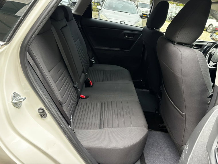 Vehicle Image 17