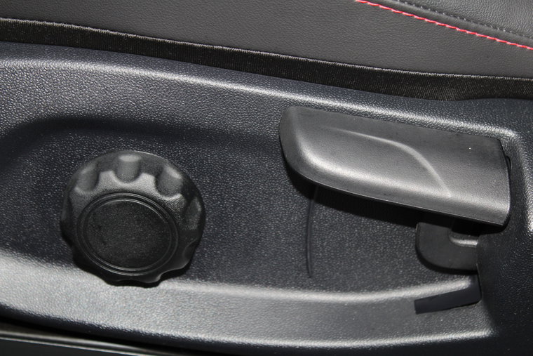 Vehicle Image 40