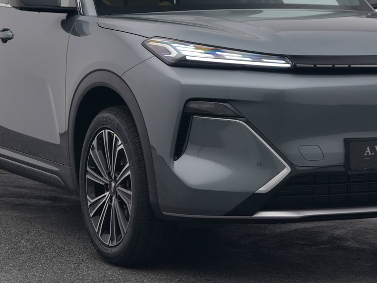 Vehicle Image 17