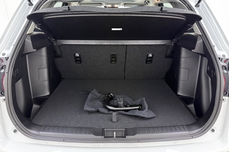 Vehicle Image 13