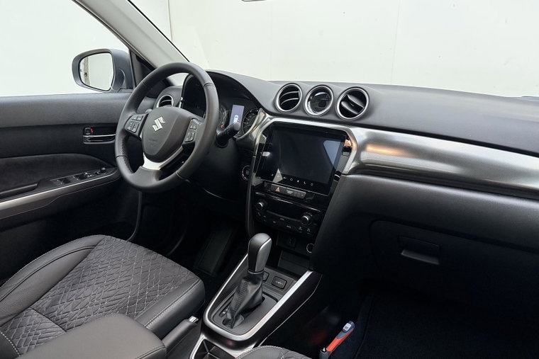 Vehicle Image 14
