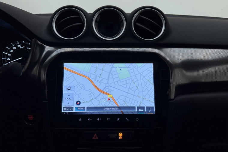 Vehicle Image 25