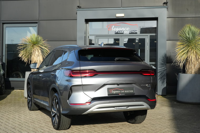 Vehicle Image 26
