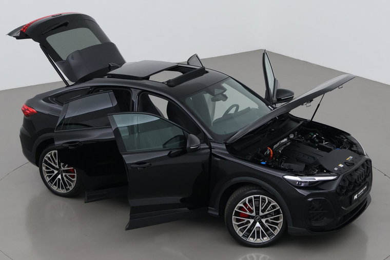 Vehicle Image 6
