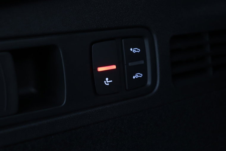 Vehicle Image 52