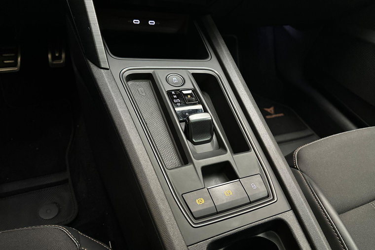 Vehicle Image 37