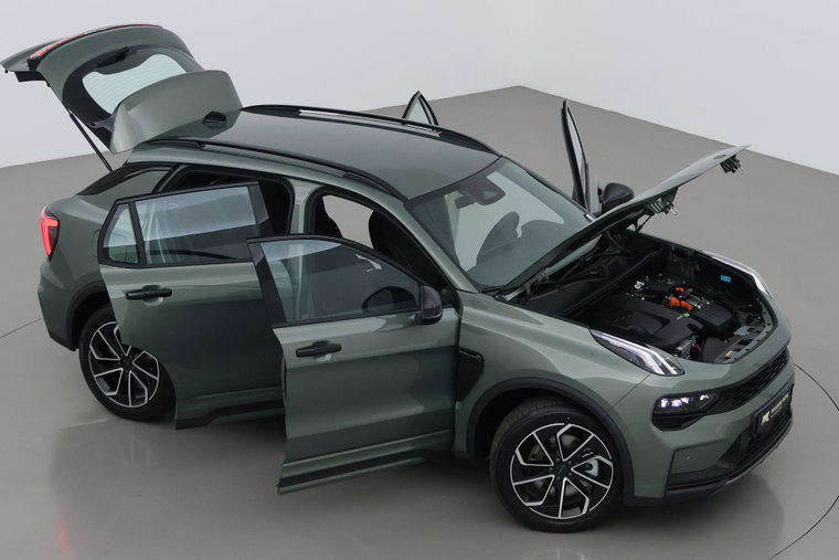 Vehicle Image 6