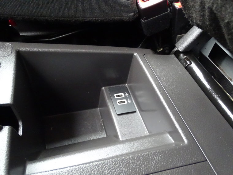 Vehicle Image 35