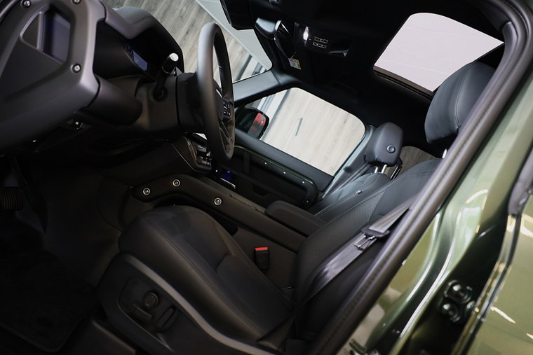Vehicle Image 7