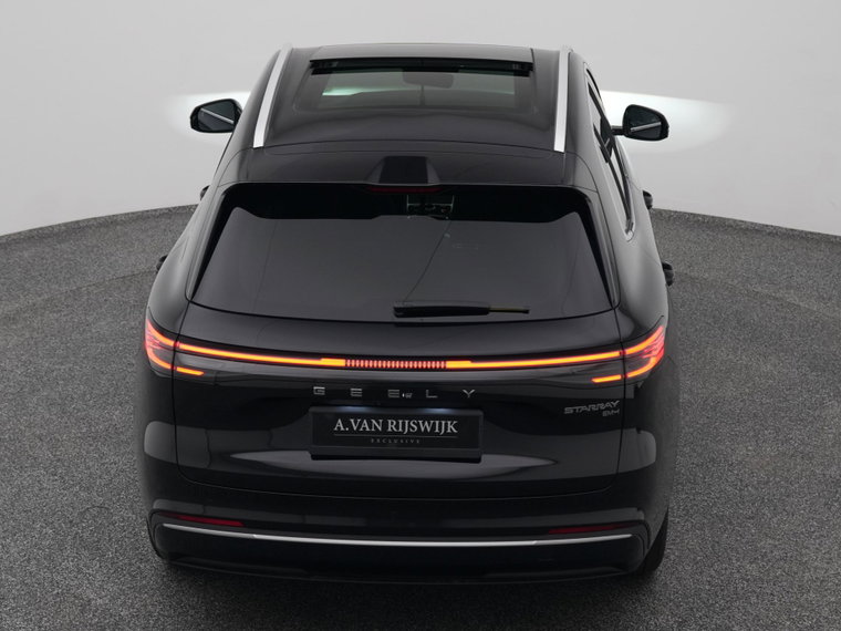 Vehicle Image 28