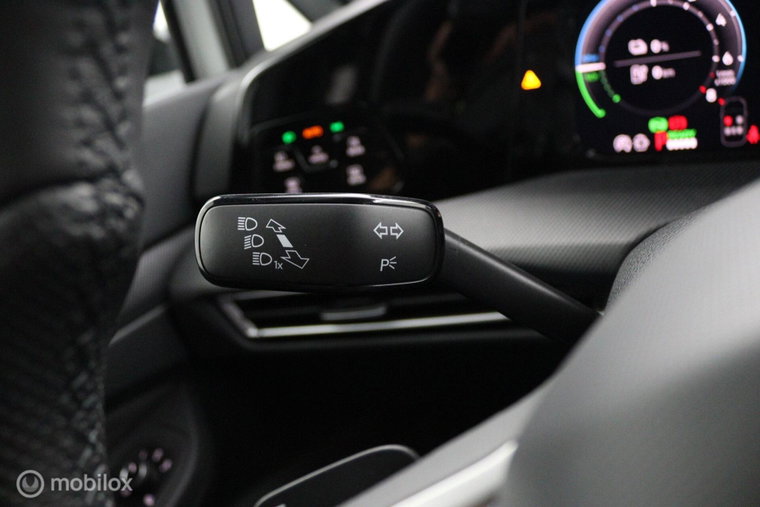 Vehicle Image 40