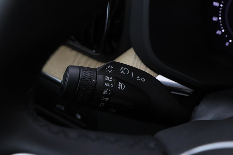 Vehicle Image 42
