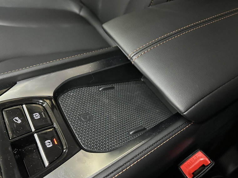 Vehicle Image 28