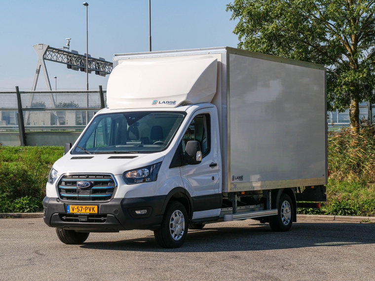 Vehicle Image 14