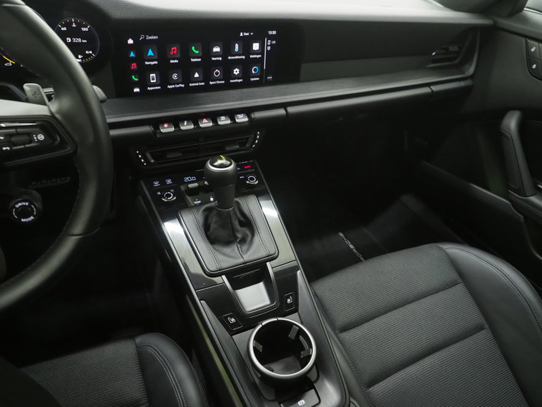 Vehicle Image 52