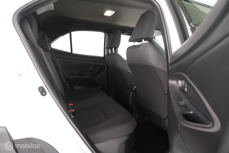 Vehicle Image 17