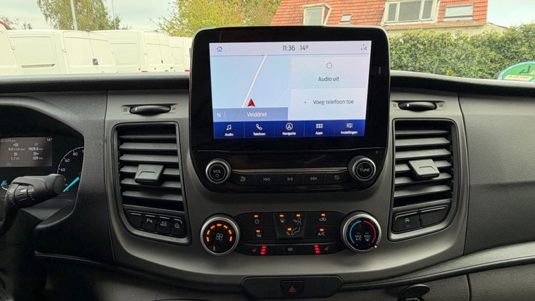 Vehicle Image 21