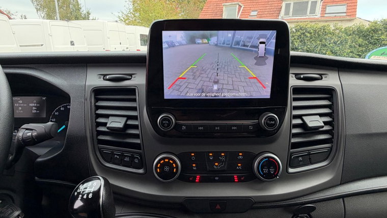 Vehicle Image 22