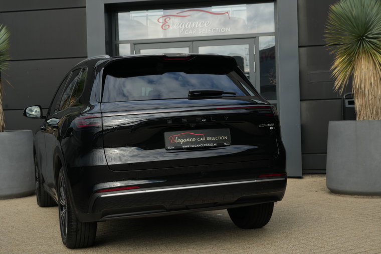 Vehicle Image 35