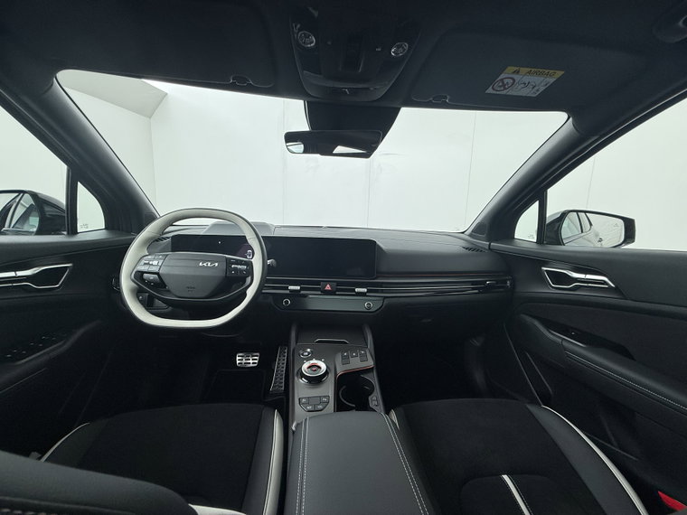 Vehicle Image 36