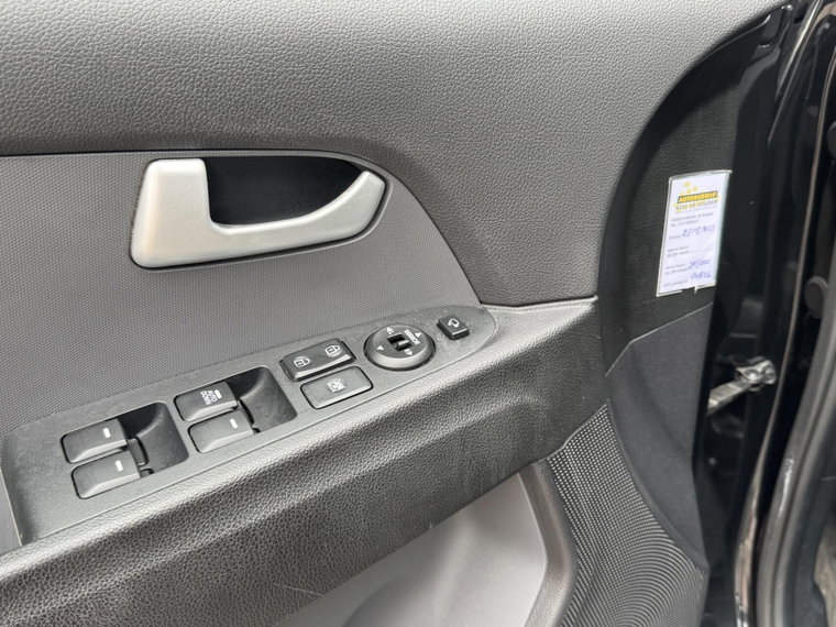 Vehicle Image 24
