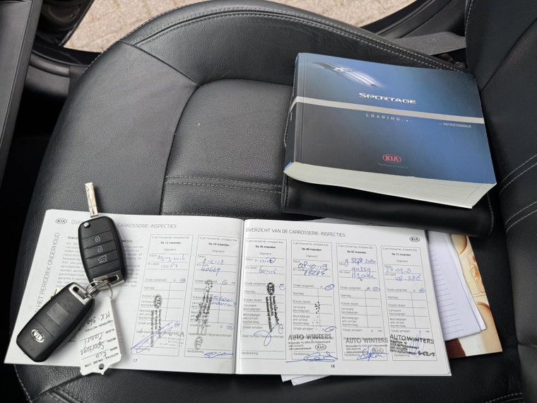 Vehicle Image 35