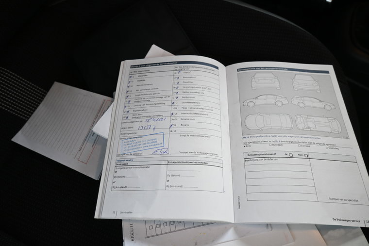 Vehicle Image 21