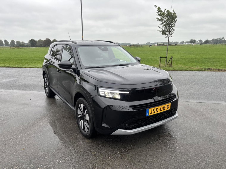 Vehicle Image 25