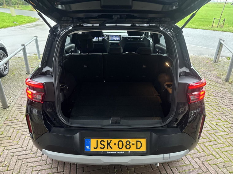Vehicle Image 26
