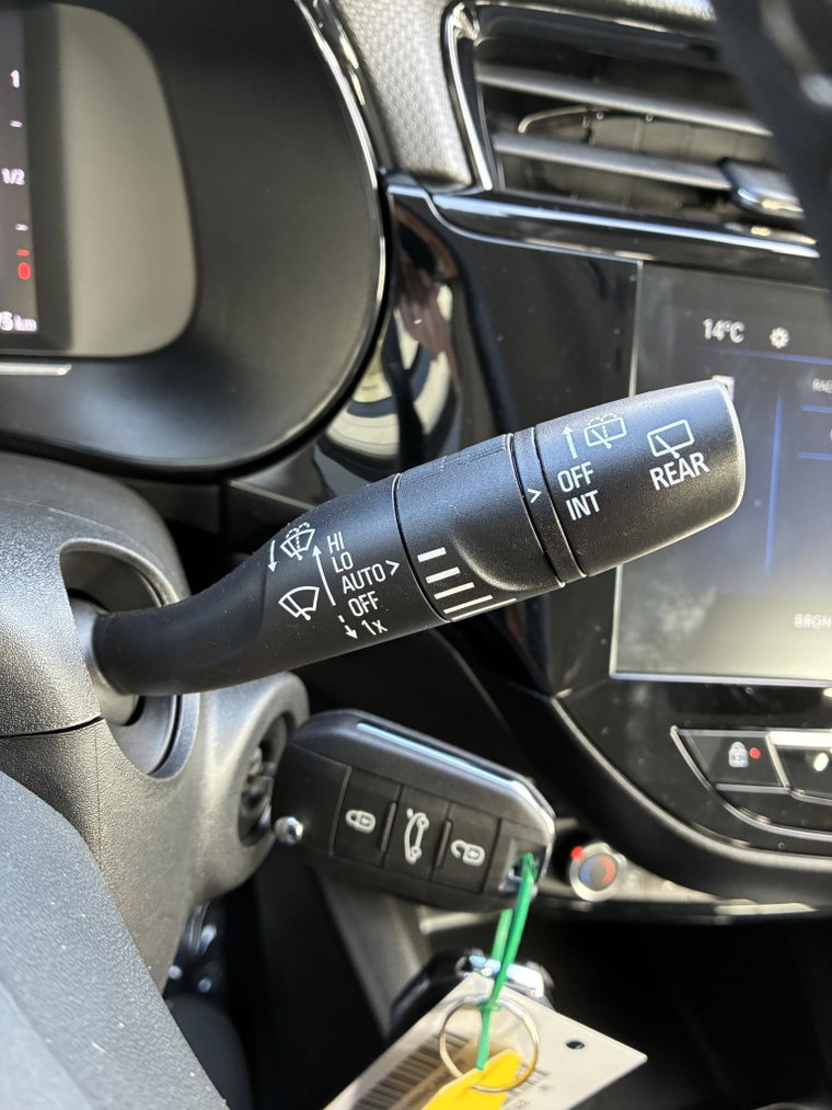 Vehicle Image 42