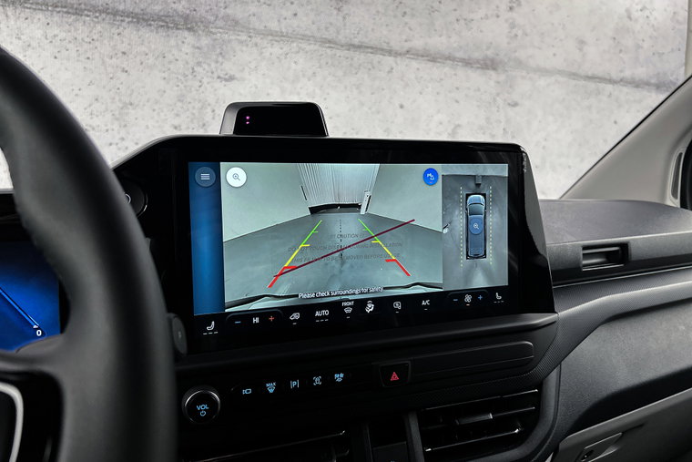 Vehicle Image 15