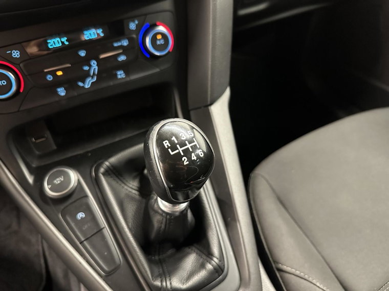 Vehicle Image 31