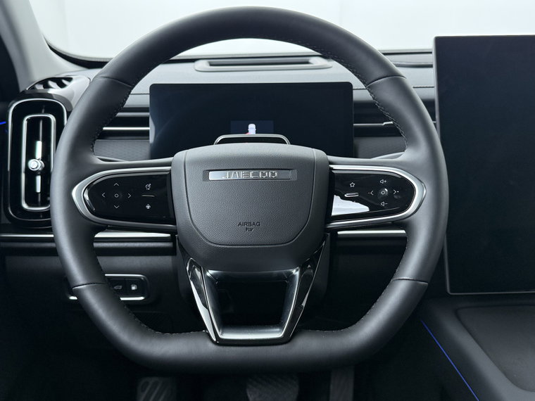 Vehicle Image 38