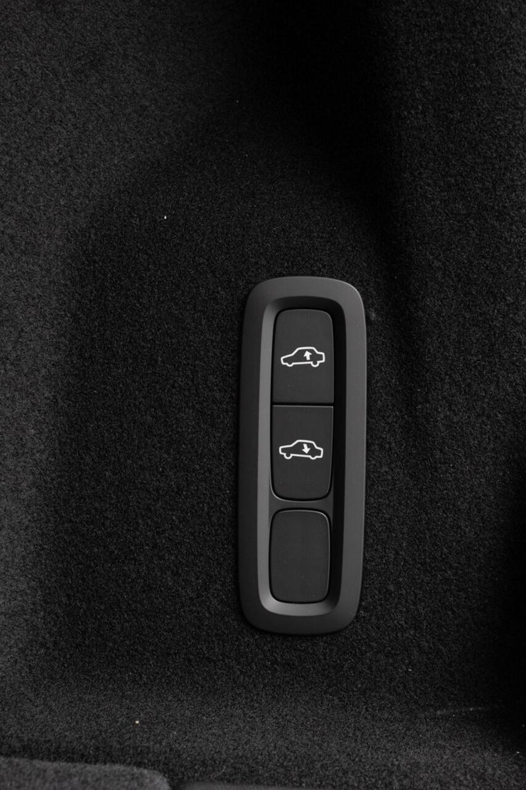Vehicle Image 40