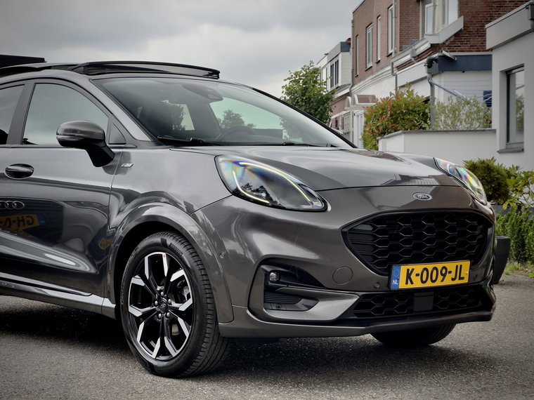 Vehicle Image 13
