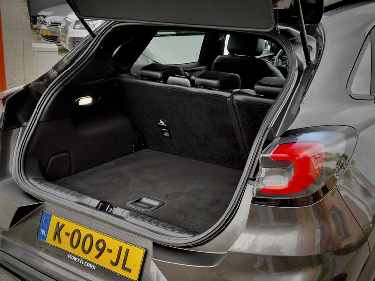 Vehicle Image 25