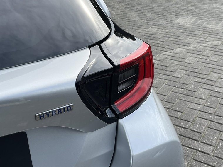 Vehicle Image 10