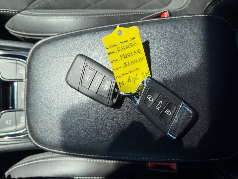 Vehicle Image 22