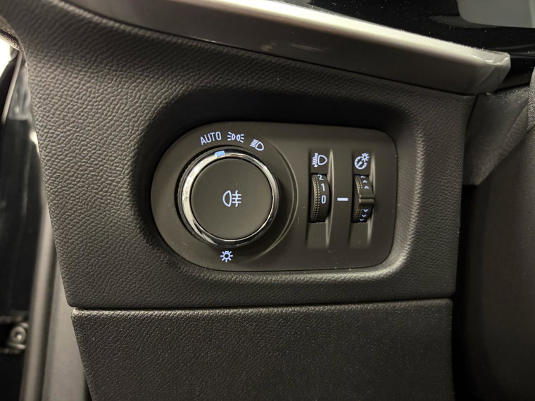 Vehicle Image 26