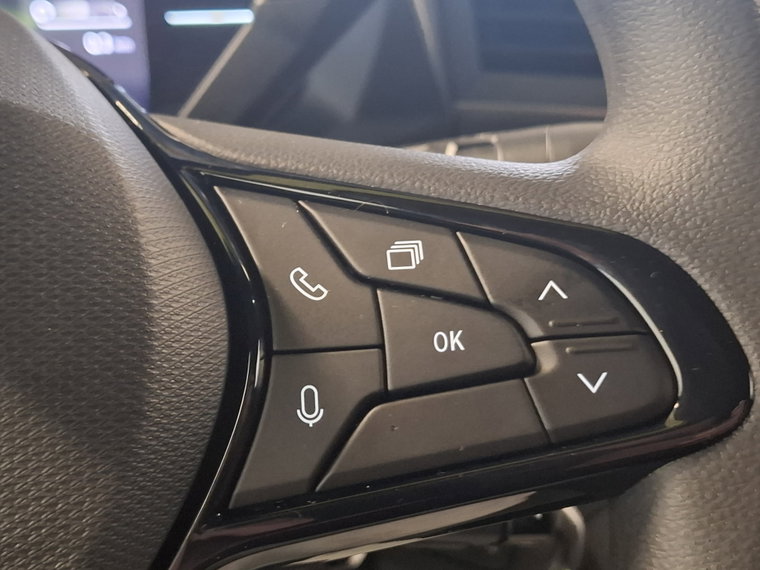 Vehicle Image 24