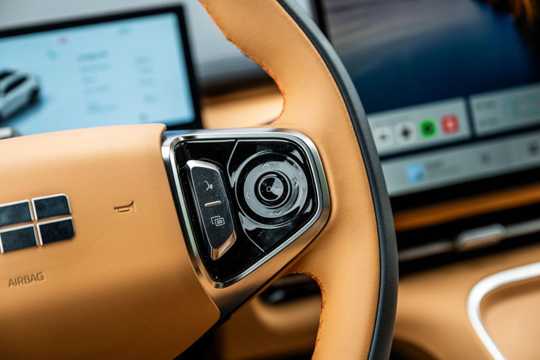 Vehicle Image 20