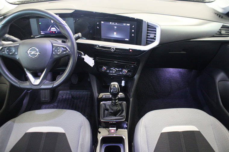 Vehicle Image 12