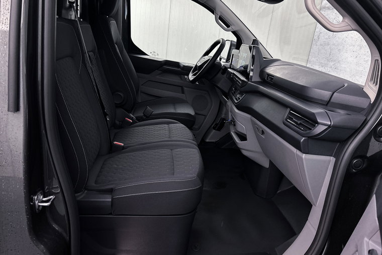 Vehicle Image 22