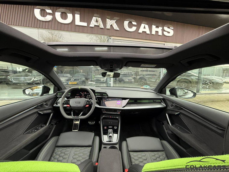 Vehicle Image 39