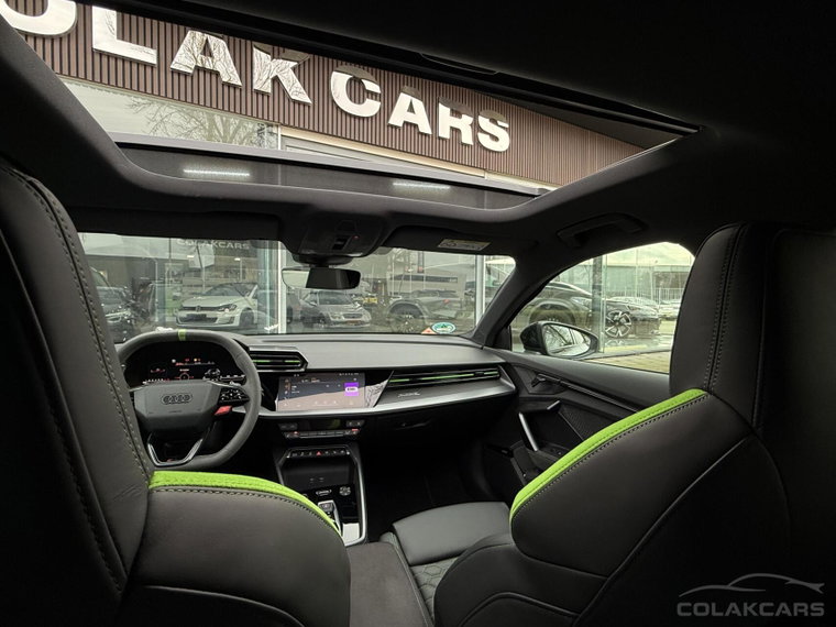 Vehicle Image 57