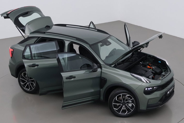 Vehicle Image 6