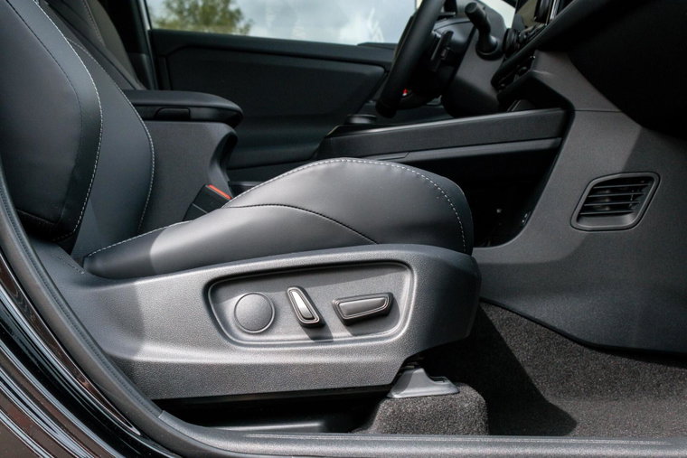 Vehicle Image 24
