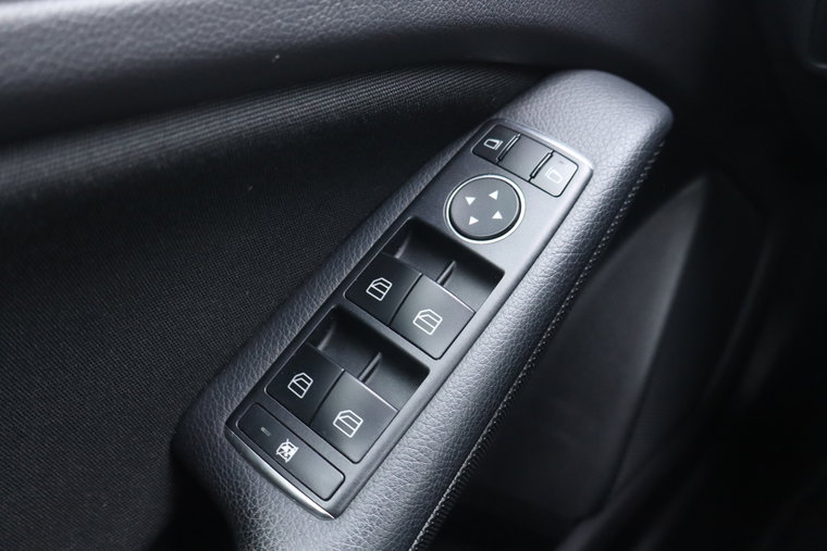 Vehicle Image 27