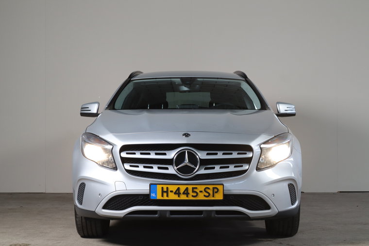 Vehicle Image 32