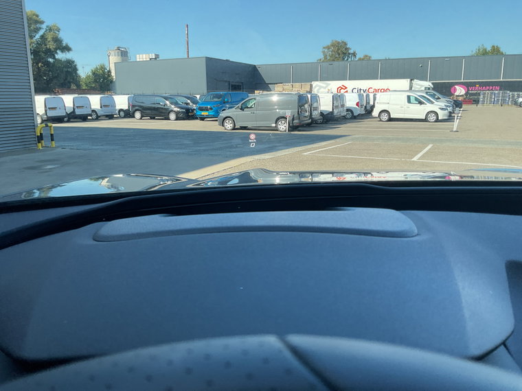 Vehicle Image 29